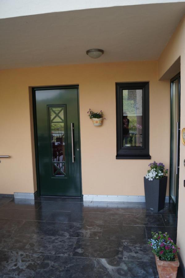 Appartement Weingut Eduard Kroth Briedel